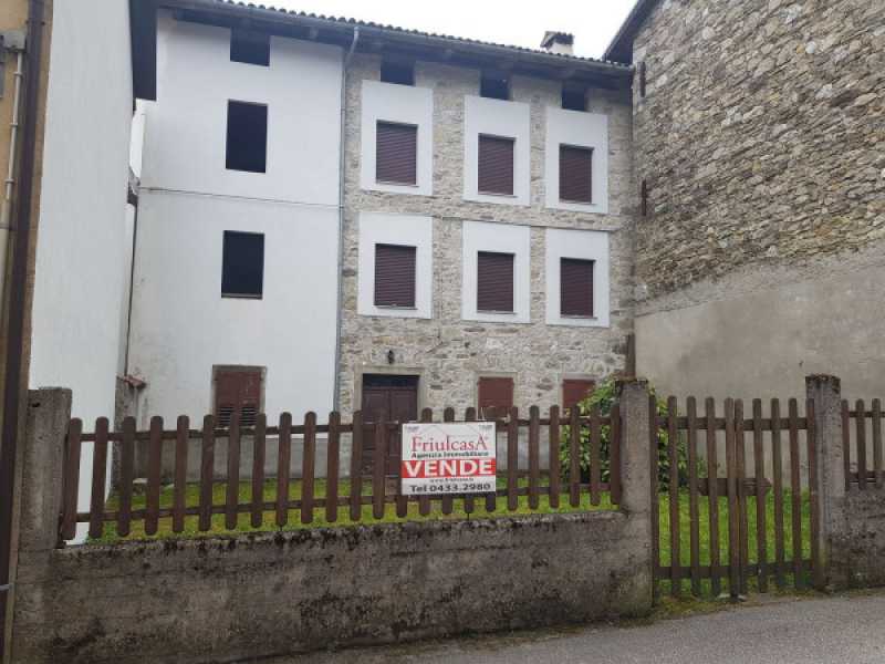 villa in vendita a sutrio frazione priola via monte arvenis s n c