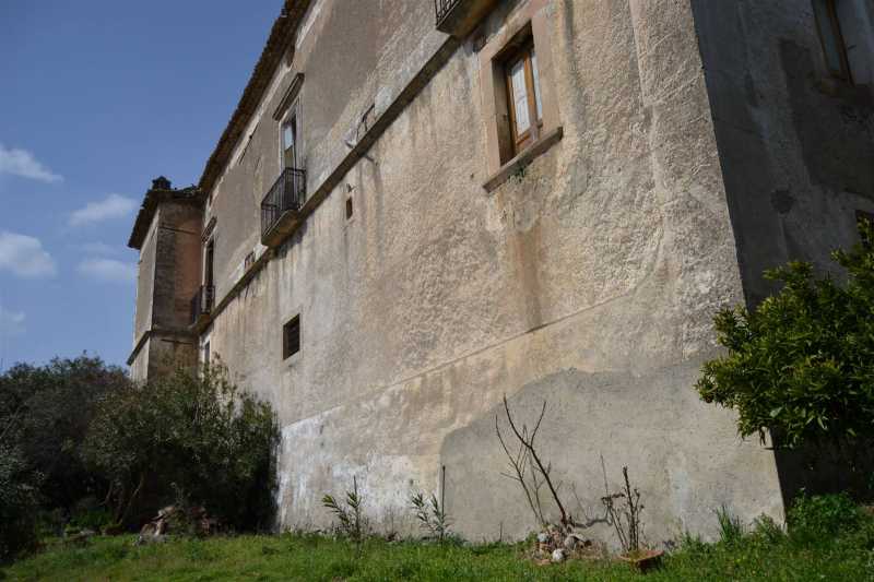 edificio stabile palazzo in vendita a castrolibero andreotta