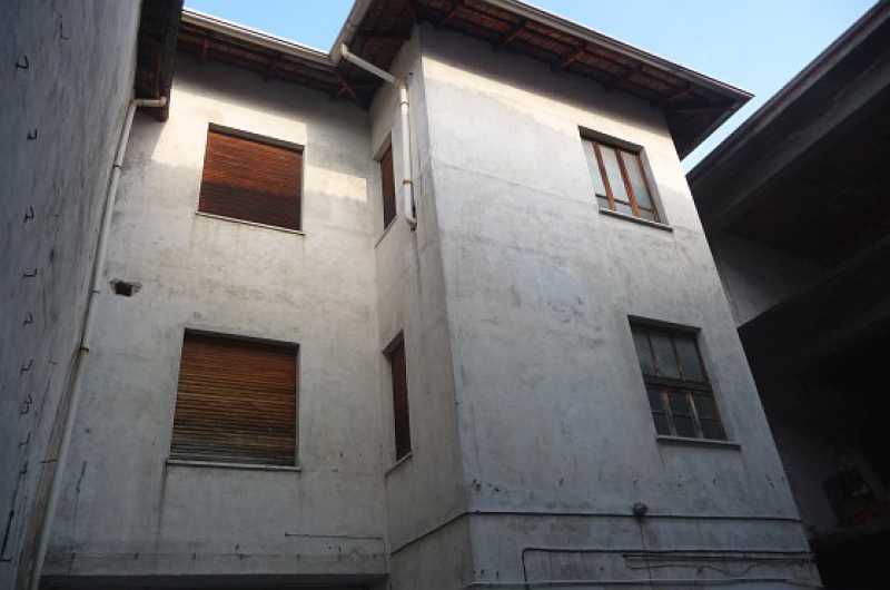 edificio stabile palazzo in vendita a gattinara corso valsesia 48 foto2-147383526