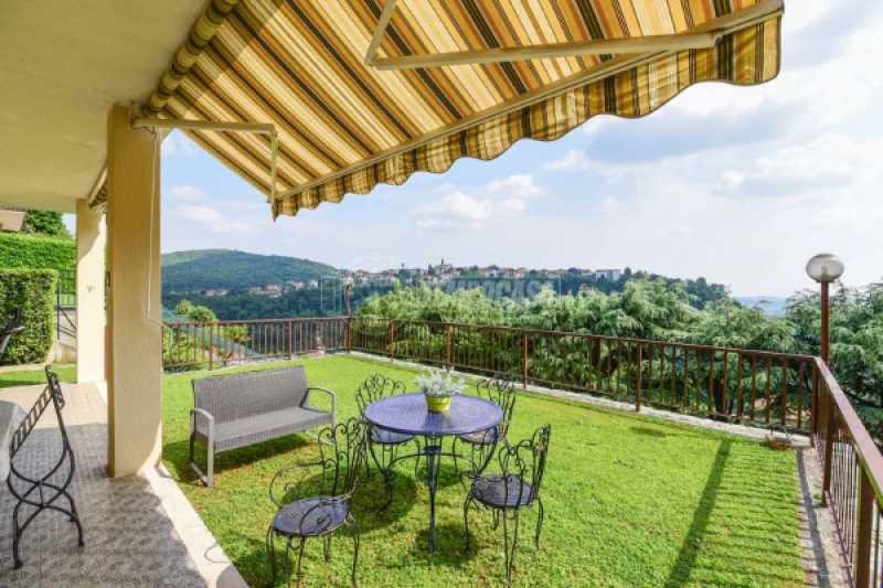 villa in vendita a caslino d`erba via carabinieri lombardi