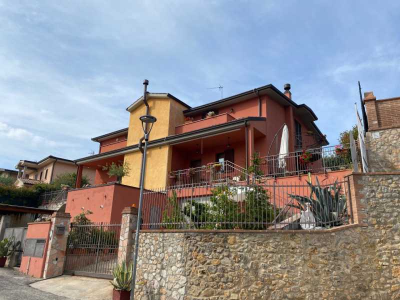 villa bifamiliare in vendita a perugia strada cenerente colle umberto foto2-149427211