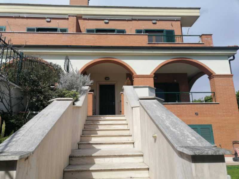 villa in vendita a roma viale hugo pratt