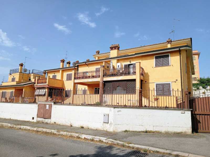appartamento in vendita a roma via roseto degli abruzzi