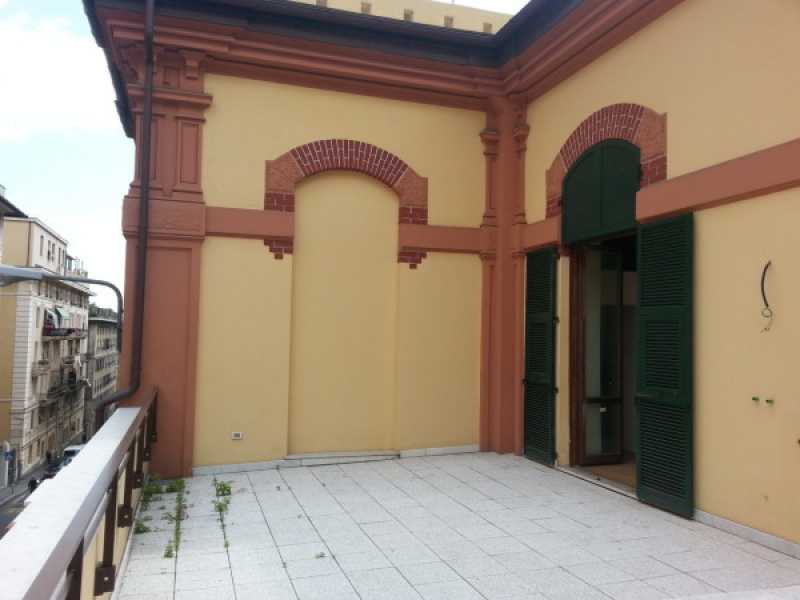 attico mansarda in vendita a genova via venezia 106