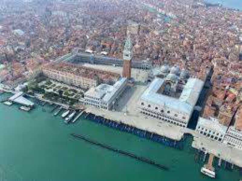 edificio stabile palazzo in vendita a venezia accademia