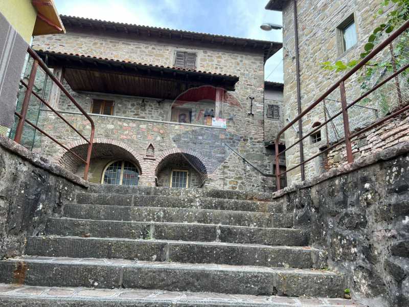 casa semi indipendente in vendita a villa collemandina sassorosso