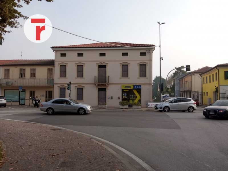 villa in vendita a villafranca padovana via roma
