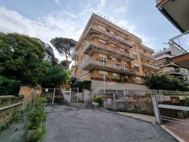 appartamento in vendita a roma via cogoleto