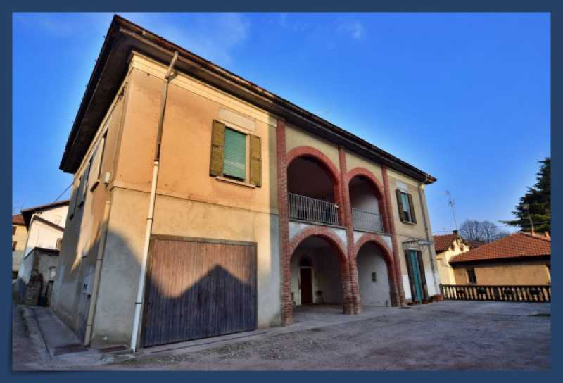 villa in vendita a gazzada schianno via roma