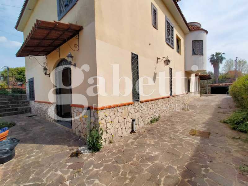 villa singola in vendita a giugliano in campania via vicinale festinese 1