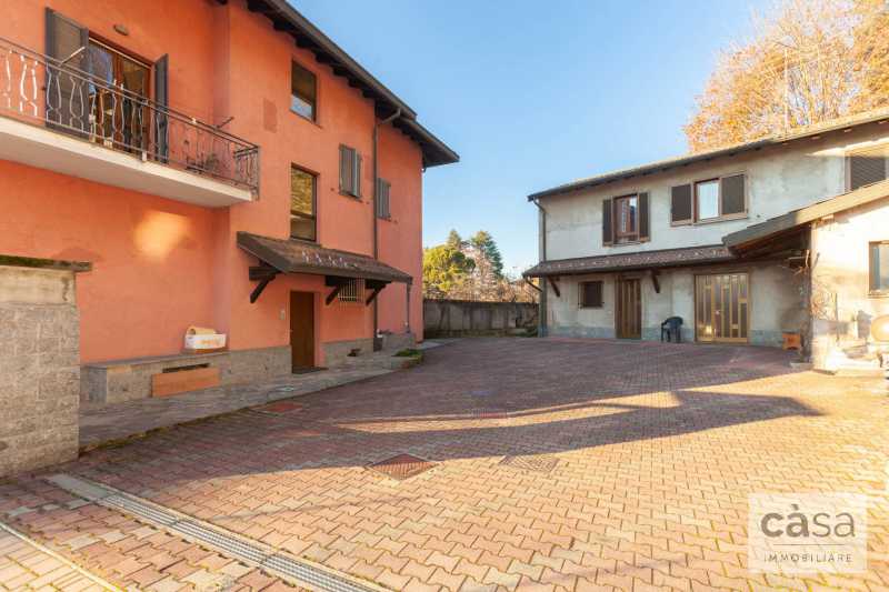 villa bifamiliare in vendita a castiglione olona via cesare battisti