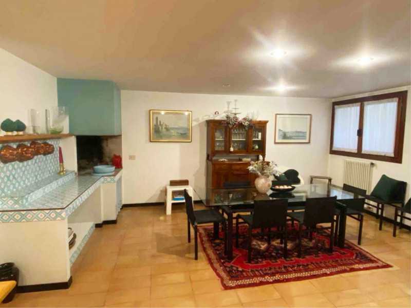 villa bifamiliare in vendita a castelfranco veneto via san pio x 34 a