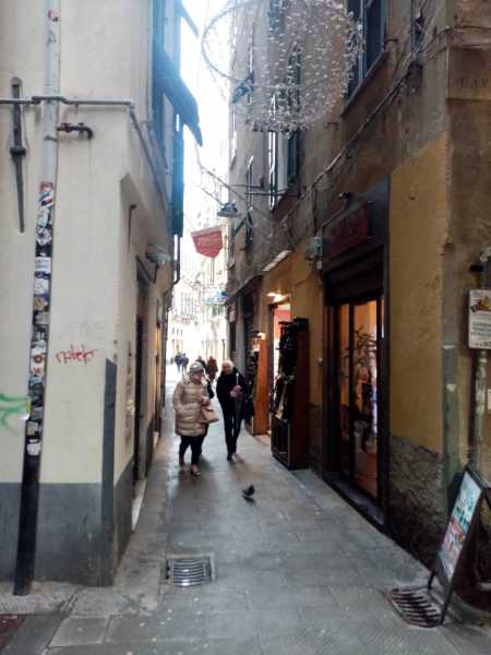 negozio in vendita a genova centro storico