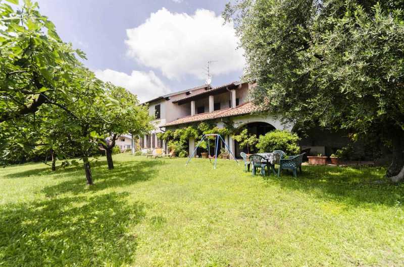 villa singola in vendita a cassago brianza