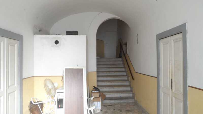 casa indipendente in vendita a torano nuovo via roma