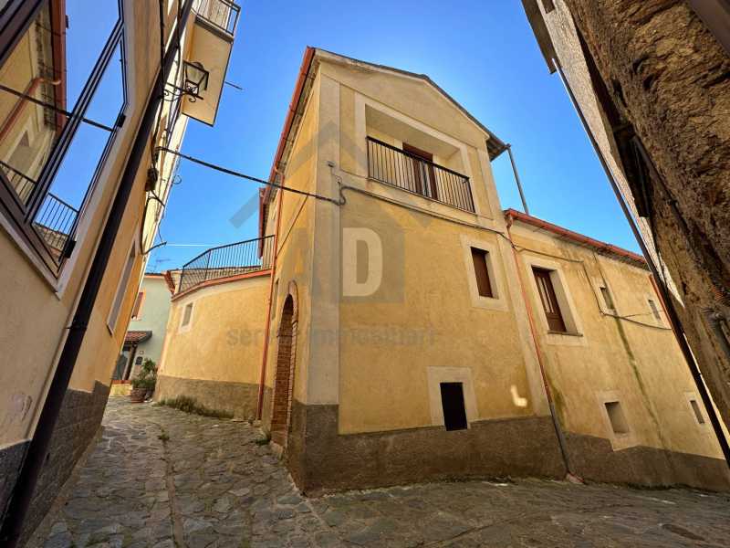 edificio stabile palazzo in vendita a celico via motticella