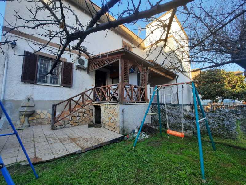appartamento in vendita a roma via campofiorito