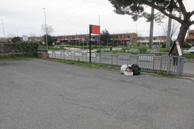 box posto auto in vendita a roma via della stazione di cesano n 359