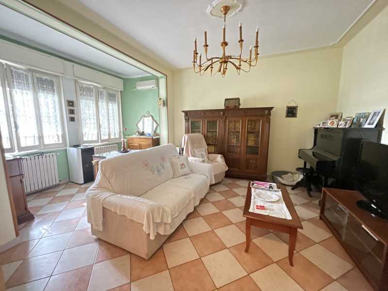 villa bifamiliare in vendita a suzzara