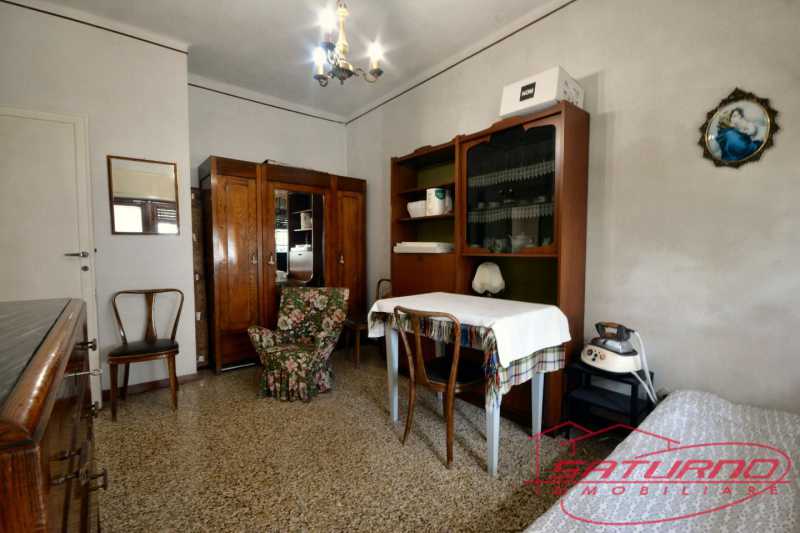 villa bifamiliare in vendita a lucca via pisana 852