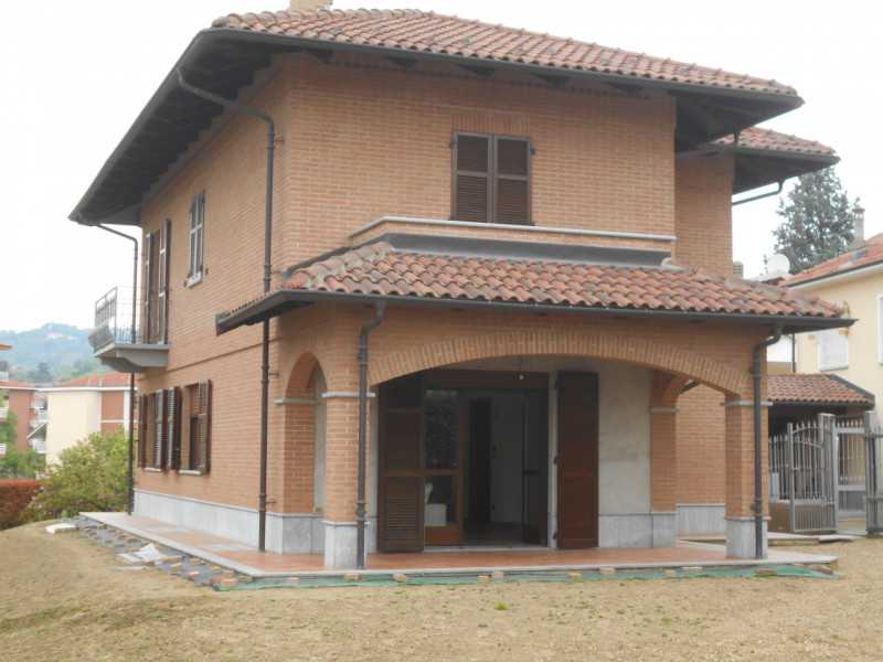 villa in vendita a moncalieri strada loreto 28