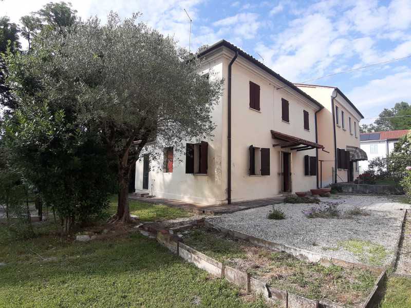 villa bifamiliare in vendita a treviso via san pelaio