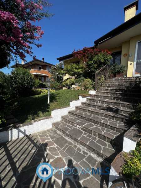 villa bifamiliare in vendita a cadoneghe via giovanni da verrazzano 3