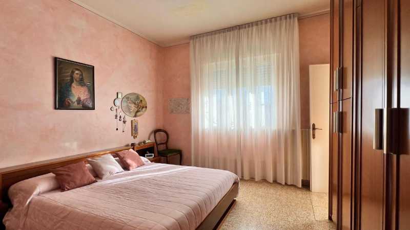 villa bifamiliare in vendita a camaiore via arginvecchio nord 47a
