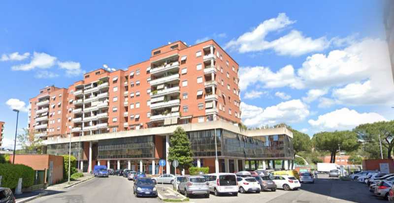 appartamento in vendita a roma via gennaro cassiani 44