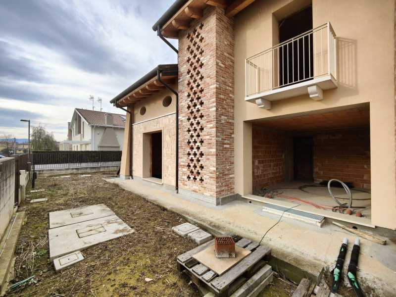 villa bifamiliare in vendita a montegrotto terme montegrotto terme centro