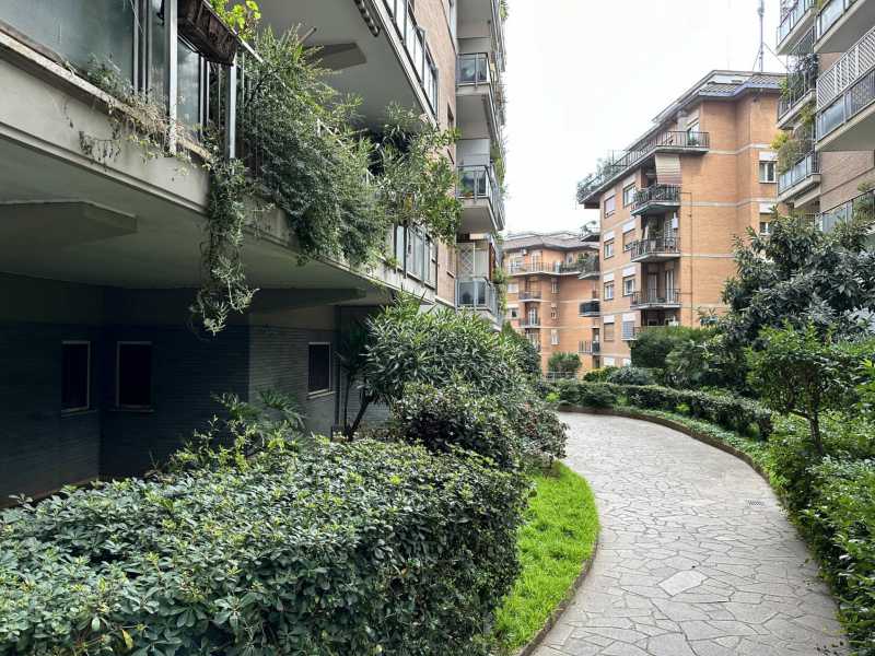 appartamento in vendita a roma via costantino maes