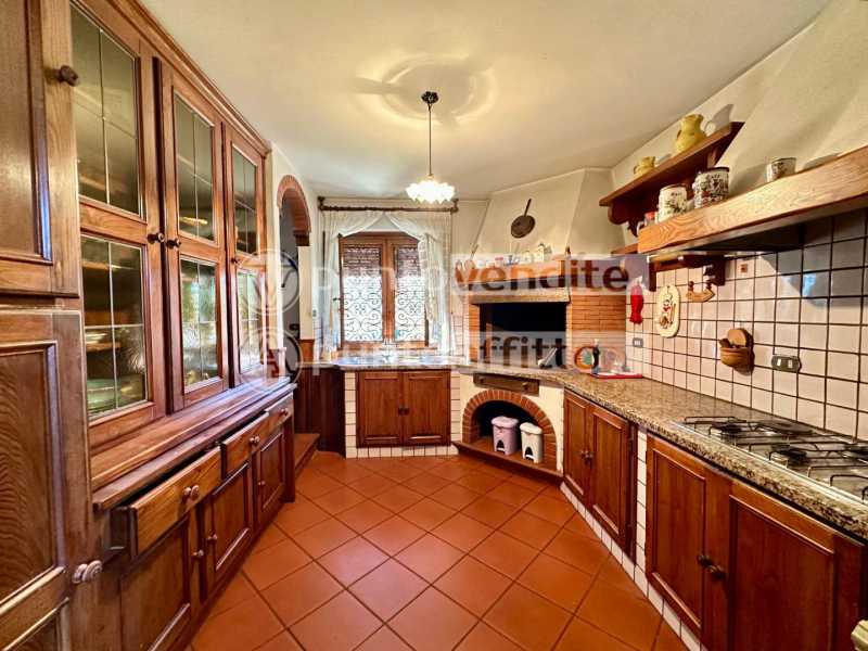 villa singola in vendita a lucca via italico e quirino baccelli 55100