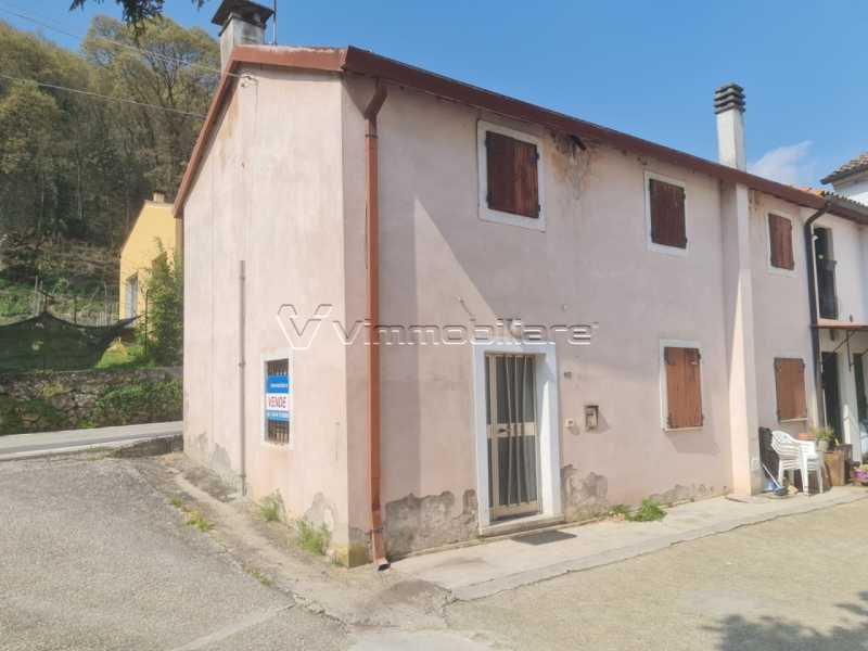 casa semi indipendente in vendita a villaga via villa 107