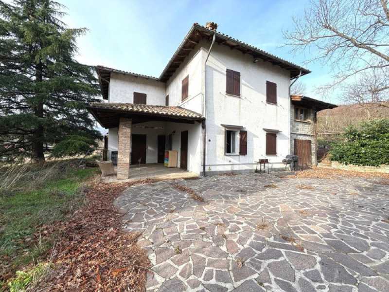 villa in vendita a morfasso via papa giovanni xxxiii 1