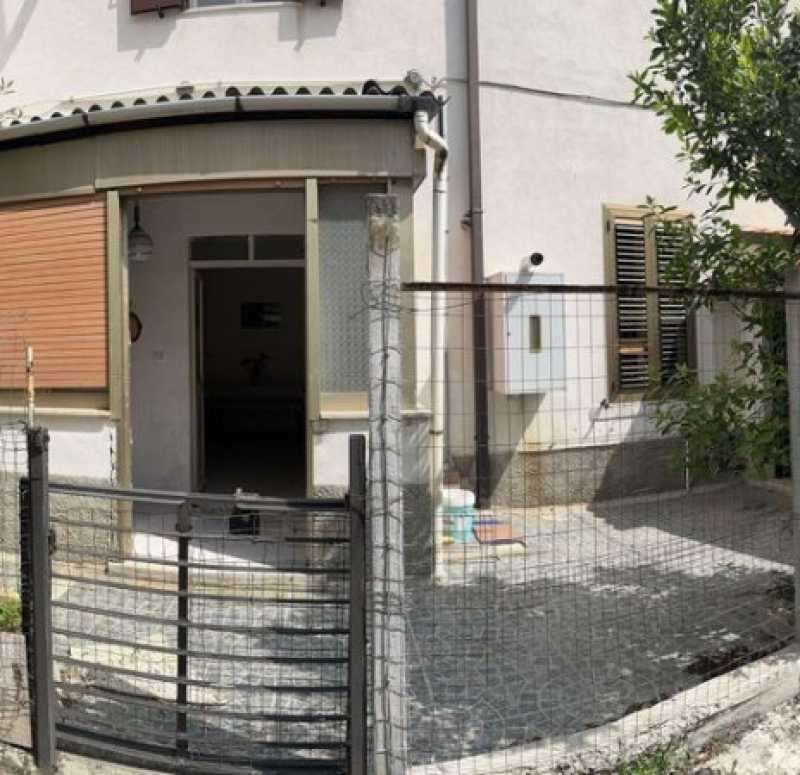 villa in vendita a torre de` passeri via giuseppe garibaldi