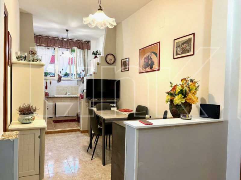 appartamento in vendita a roma via appia nuova 572