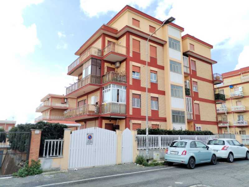 appartamento in vendita a pomezia via rumenia 259