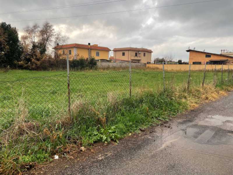 terreno in vendita a roma via canosio