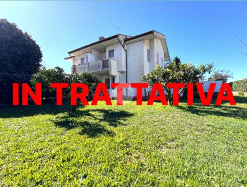 villa in vendita a sabaudia via focara 7