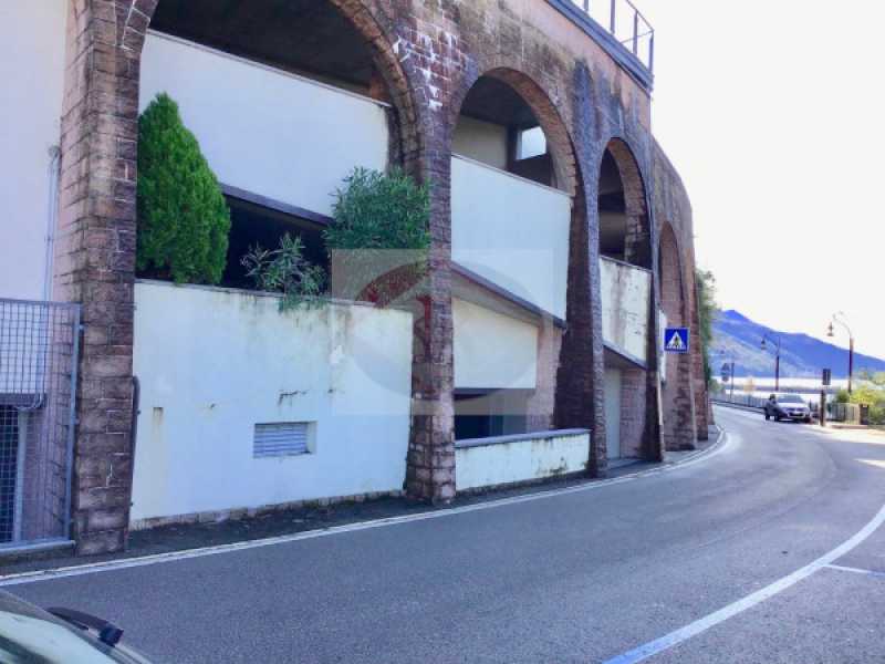 box garage in vendita a campione d`italia corso italia
