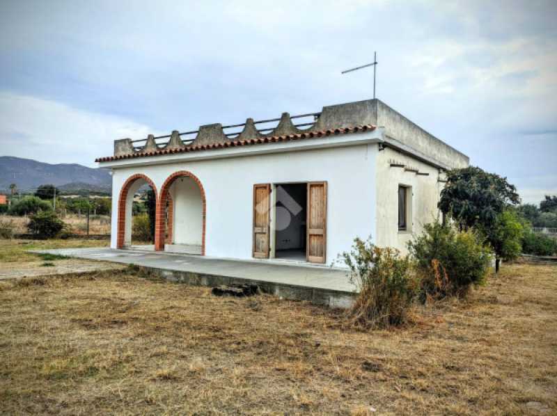 villa in vendita a quartu sant`elena via santu lianu 42