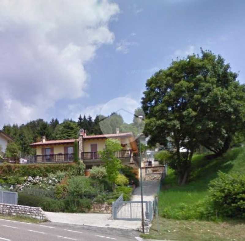 villa in vendita a ferrara di monte baldo via monte cucco 7