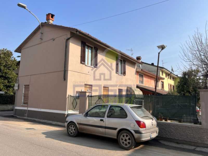 casa indipendente in vendita a villachiara via roma