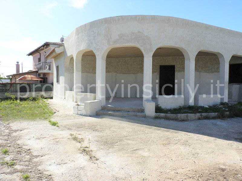 villa singola in vendita a siracusa fontane bianche