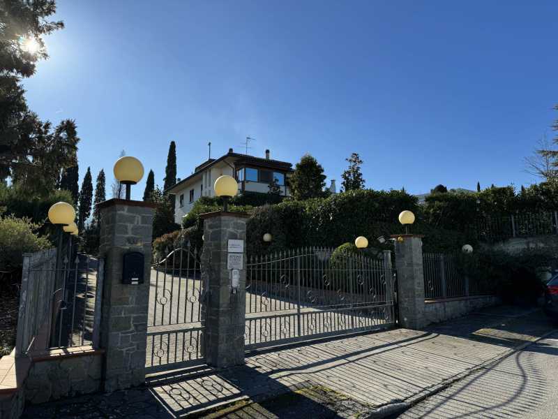 villa singola in vendita a sinalunga bettolle