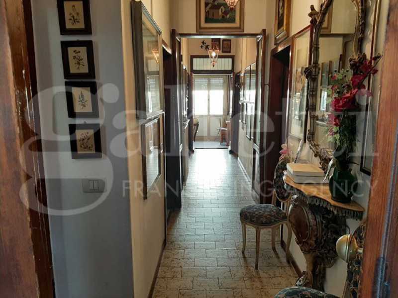 villa in vendita a follonica viale italia