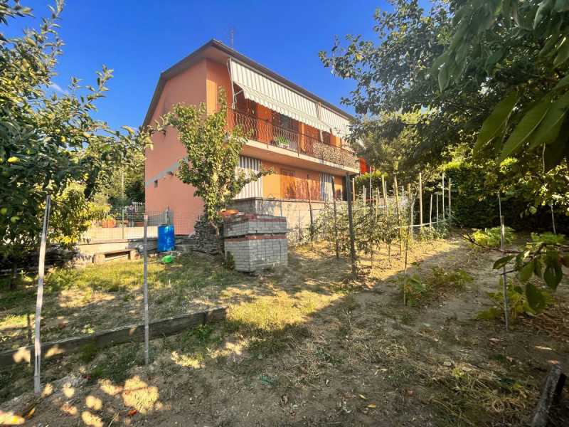 villa bifamiliare in vendita a santa maria della versa via carabinieri d%60italia 3