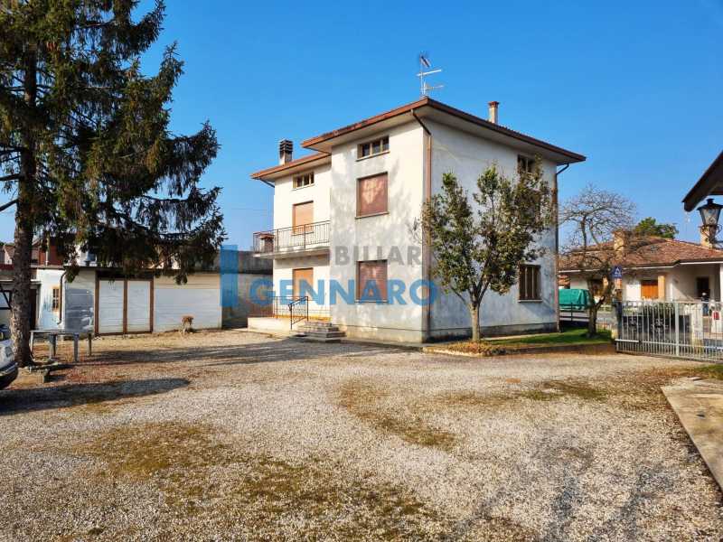 casa indipendente in vendita a castions di strada via roma foto4-153712514