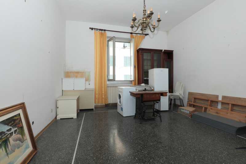 appartamento in vendita a genova via venezia