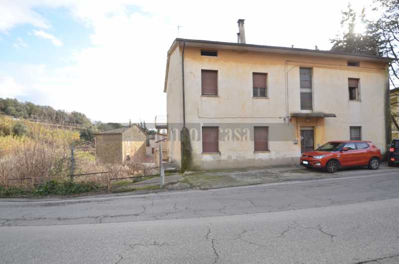 villa singola in vendita a perugia via romana 68